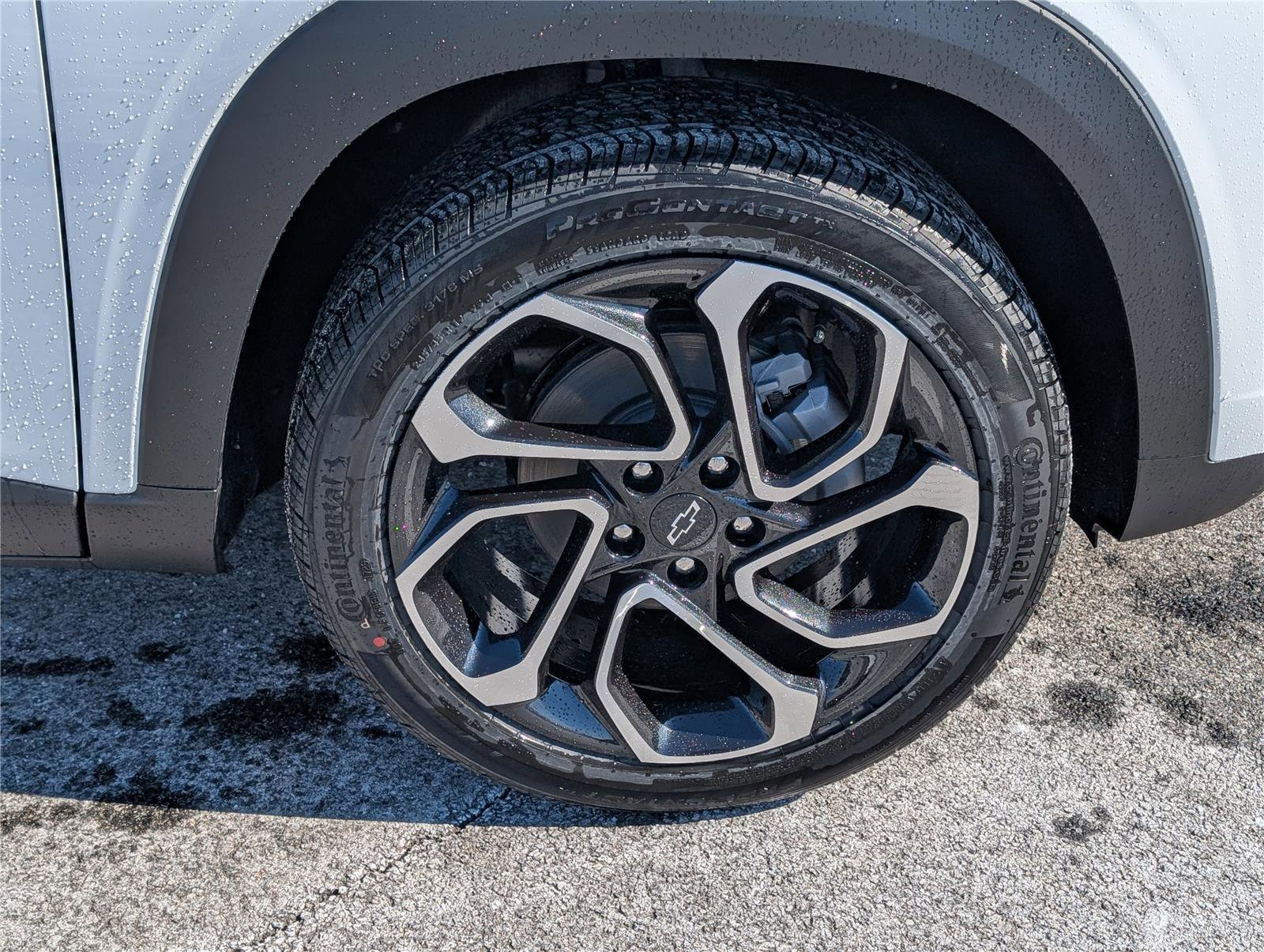 New 2026 Chevrolet Trax RS image 5