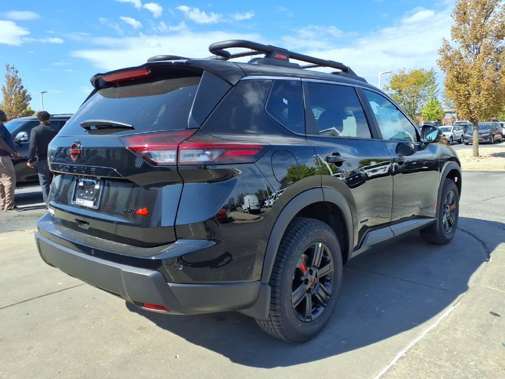 New 2027 Nissan Rogue SV AWD/4WD image 7