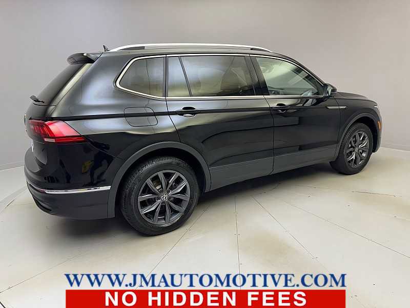 Used 2024 Volkswagen Tiguan SE image 5
