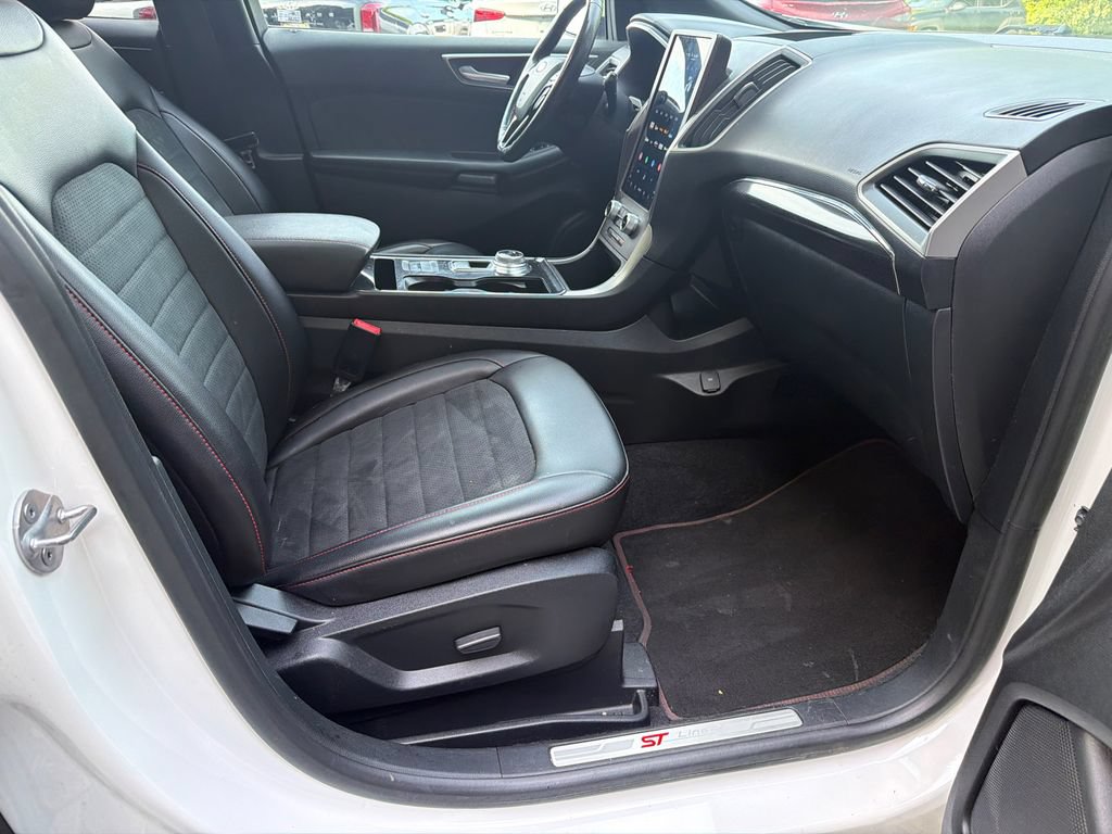 Used 2021 Ford Edge ST-Line FWD image 13