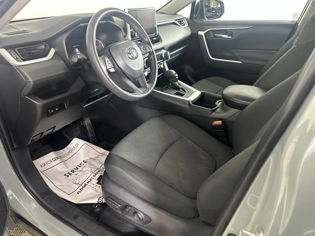 Used 2023 Toyota RAV4 XLE AWD/4WD image 17