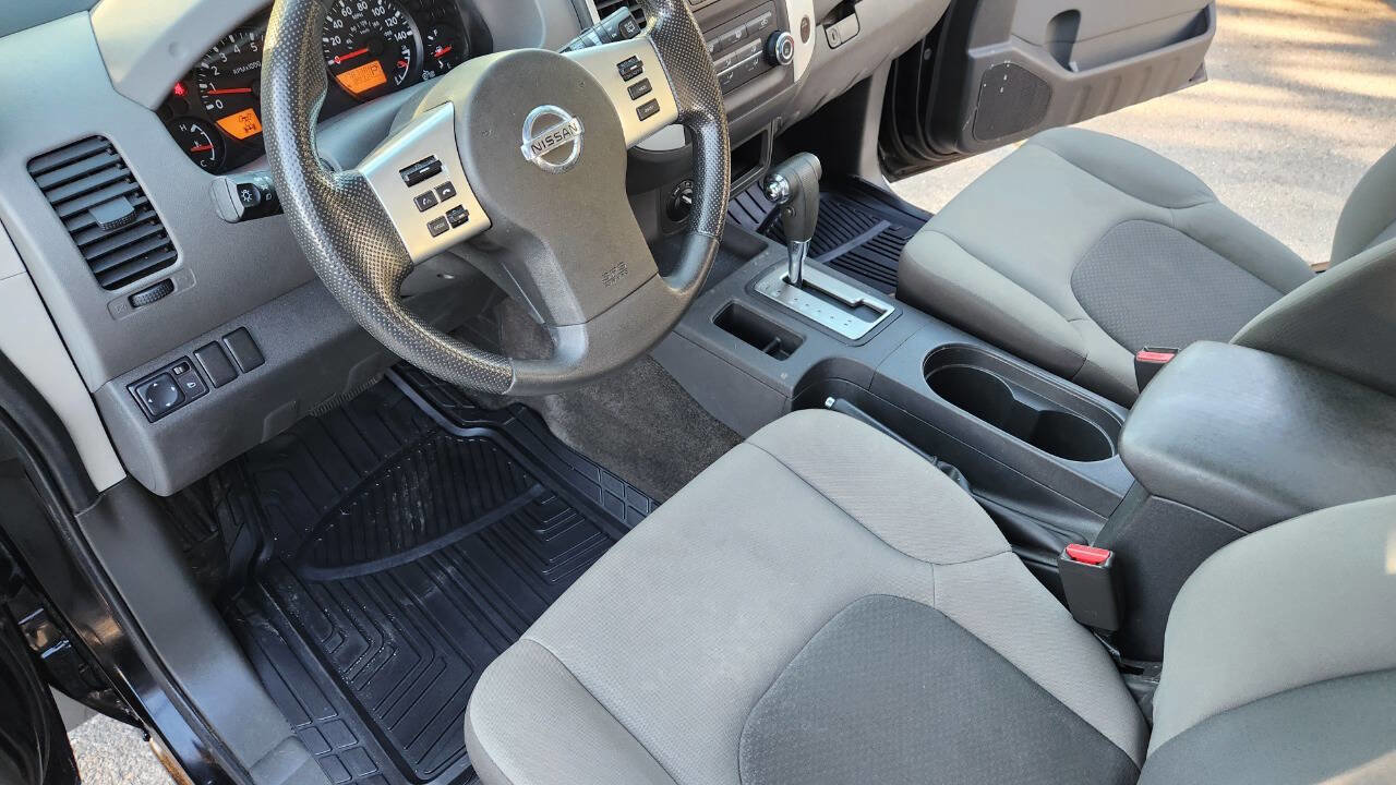 Used 2014 Nissan Xterra S image 24