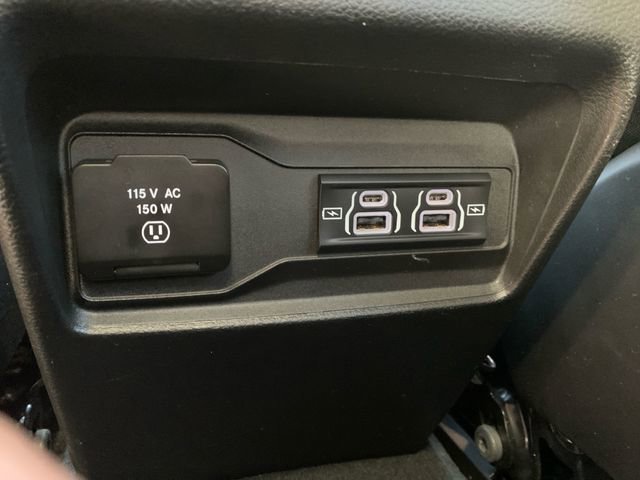 Used 2023 Jeep Grand Cherokee Altitude image 18