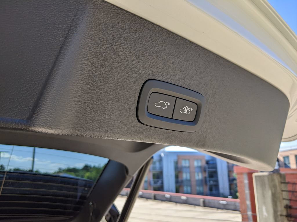 Certified 2023 Volvo XC40 Recharge Ultimate AWD/4WD image 29