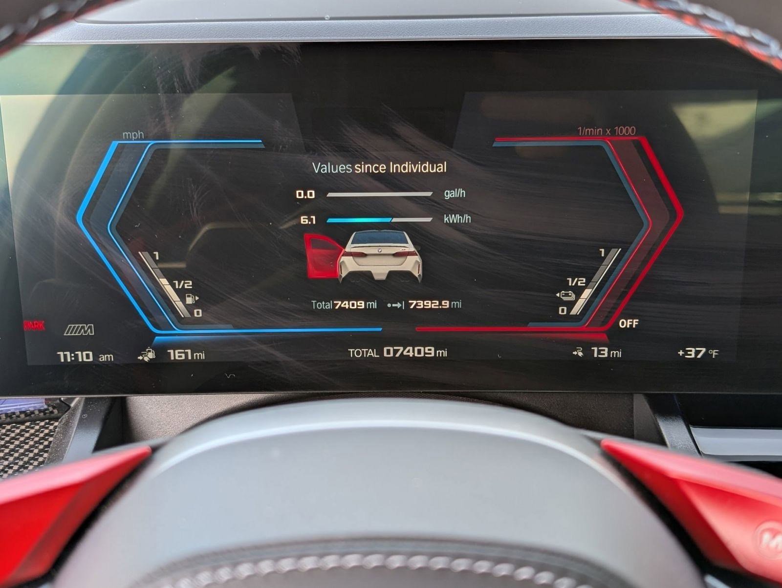 Used 2025 BMW M5 w/ Carbon Package image 17