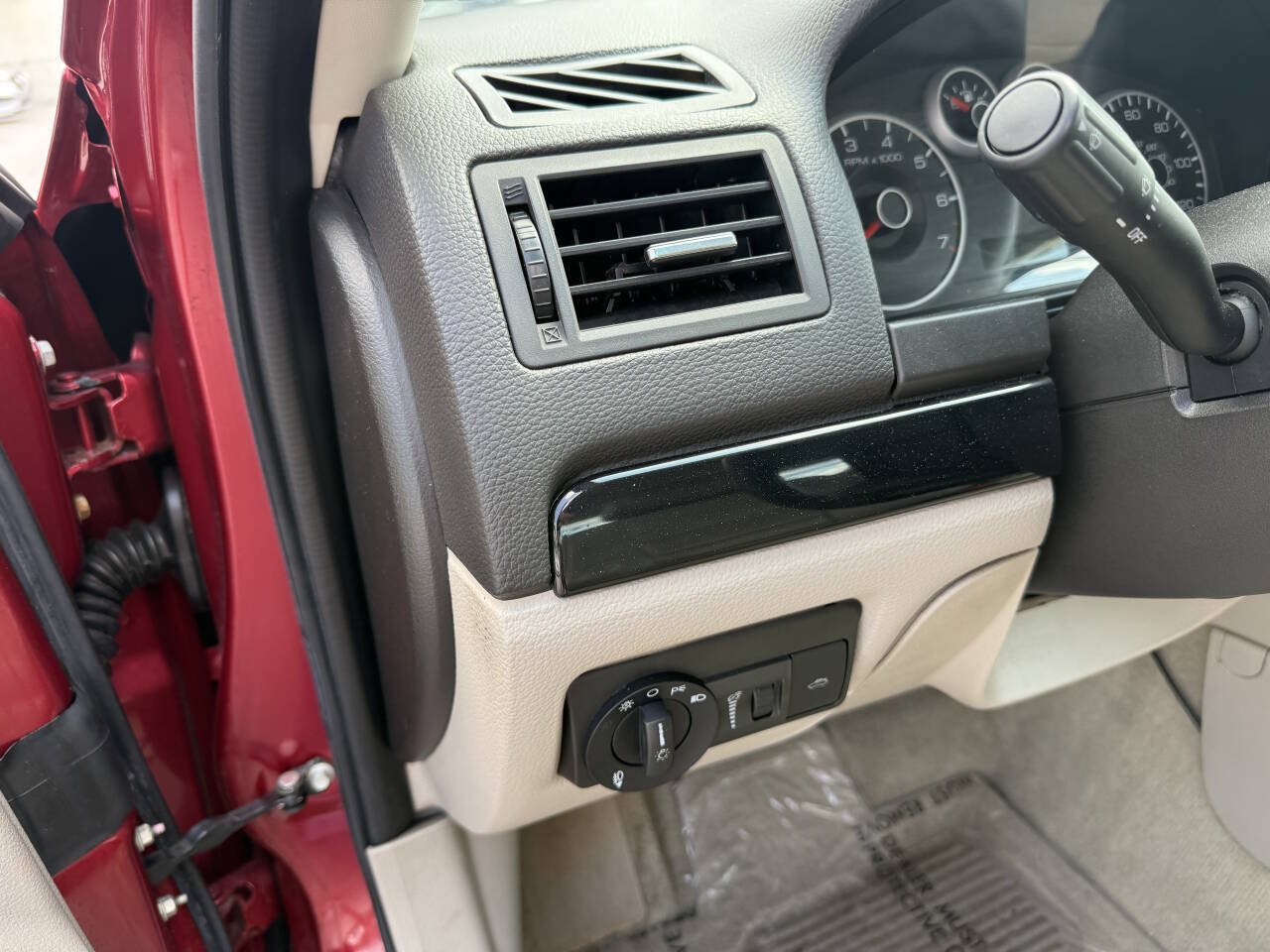 Used 2007 Ford Fusion SEL FWD image 11