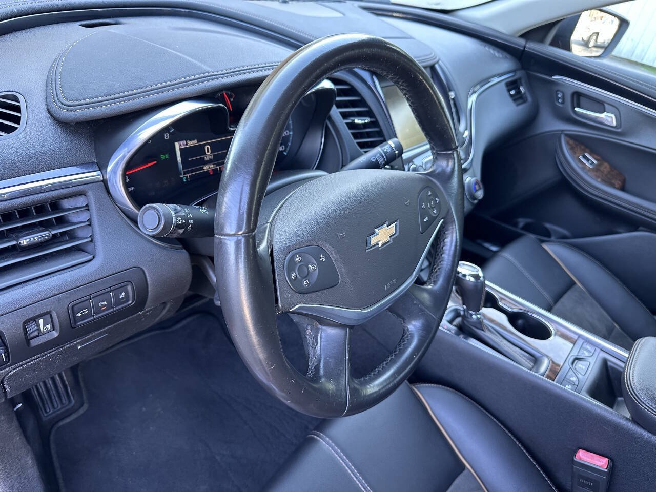 Used 2015 Chevrolet Impala LT w/ Convenience Package FWD image 13