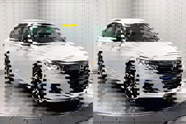 Used 2022 Honda Accord Sport image 3