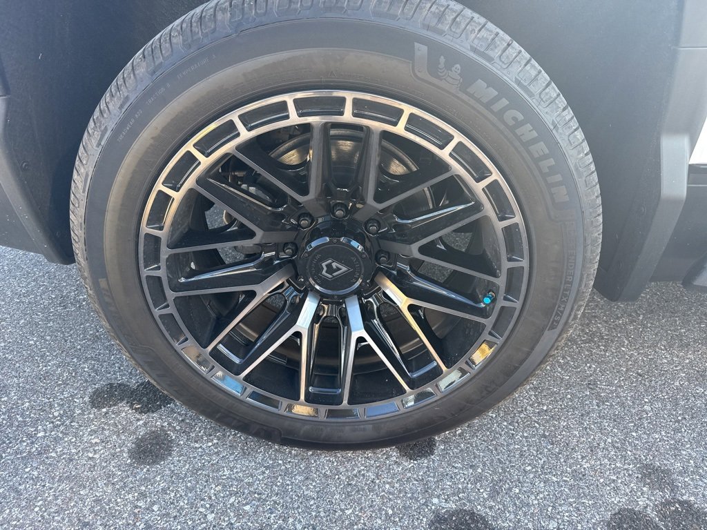 Used 2026 Chevrolet Silverado EV LT image 7