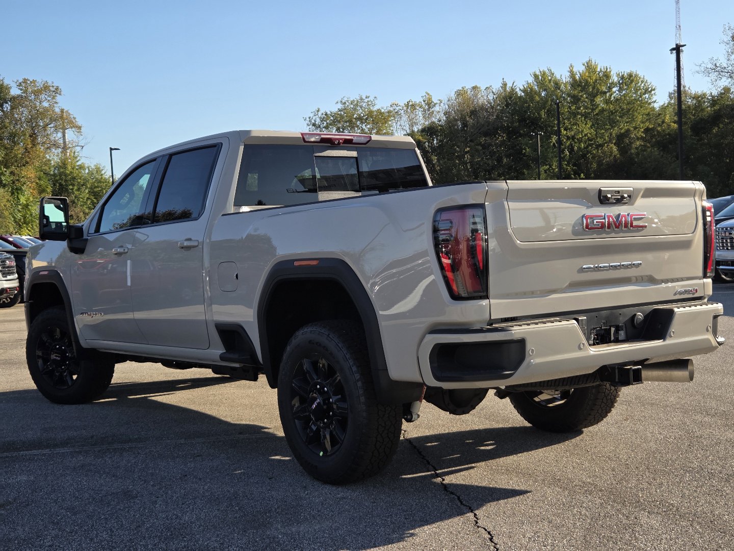 New 2026 GMC Sierra 2500 AT4 w/ AT4 Premium Plus Package AWD/4WD image 17