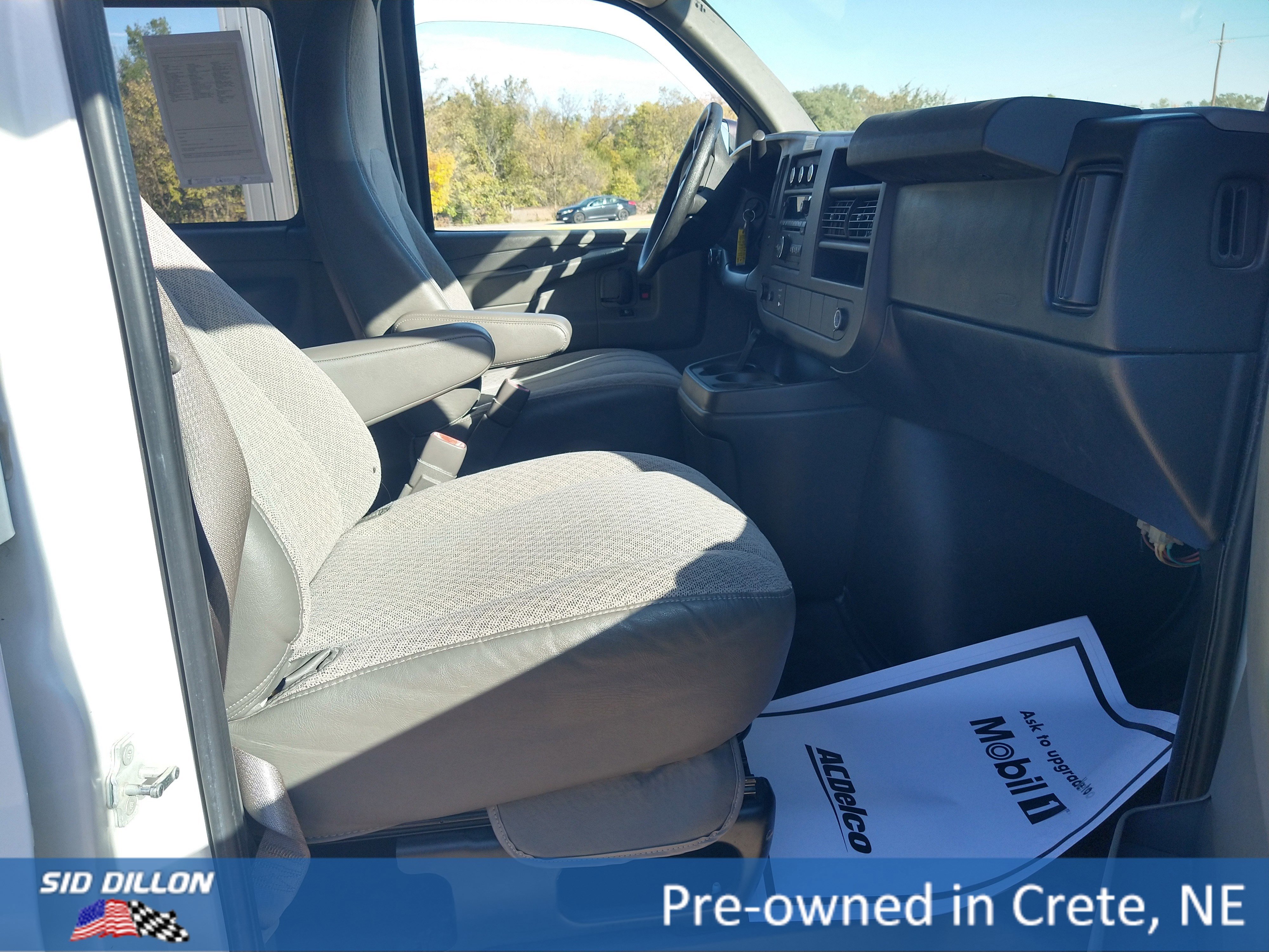 Used 2012 Chevrolet Express 2500 LT w/ LT Preferred Equipment Group image 4
