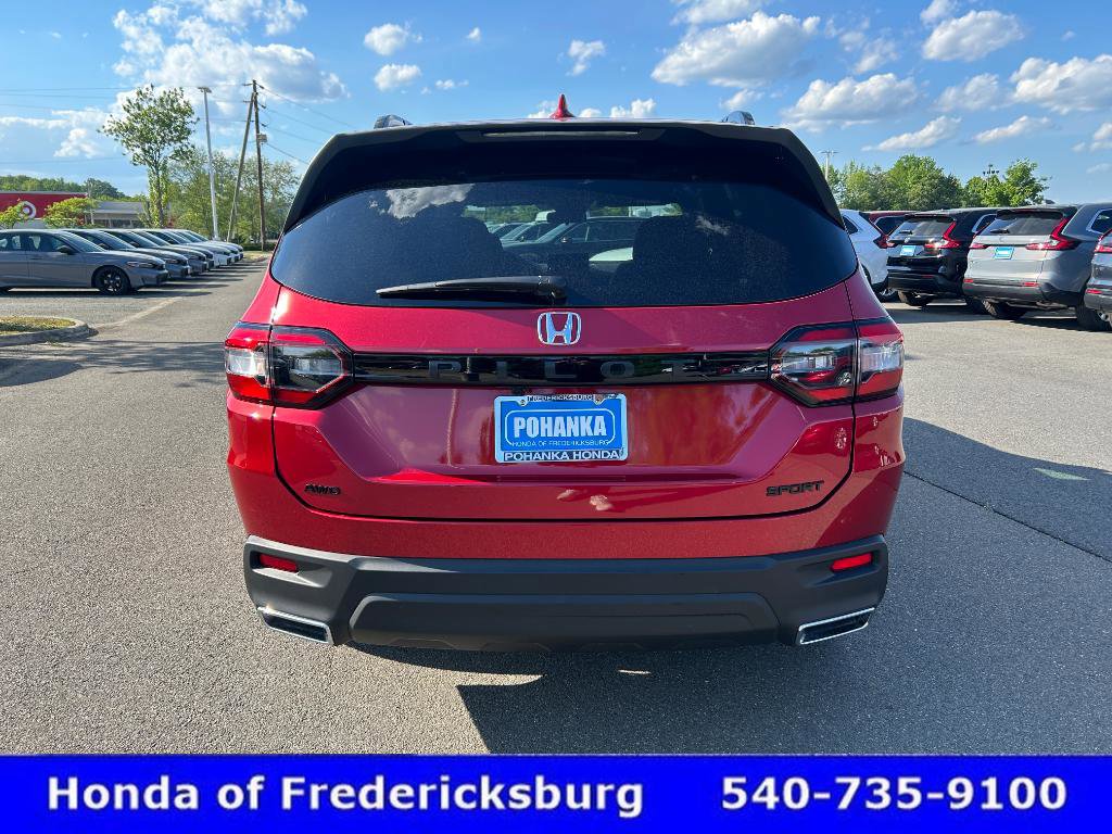 Used 2025 Honda Pilot Sport image 5