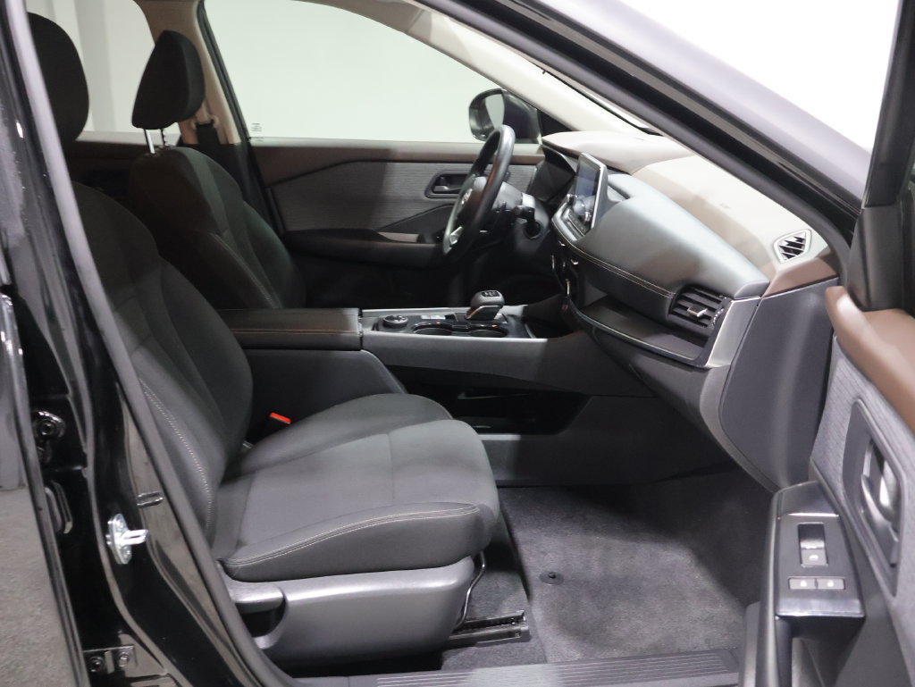 Used 2023 Nissan Rogue S AWD/4WD image 22