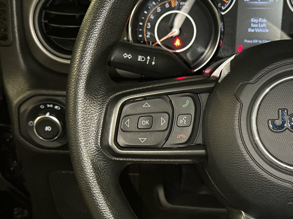 Used 2022 Jeep Wrangler Sport AWD/4WD image 19