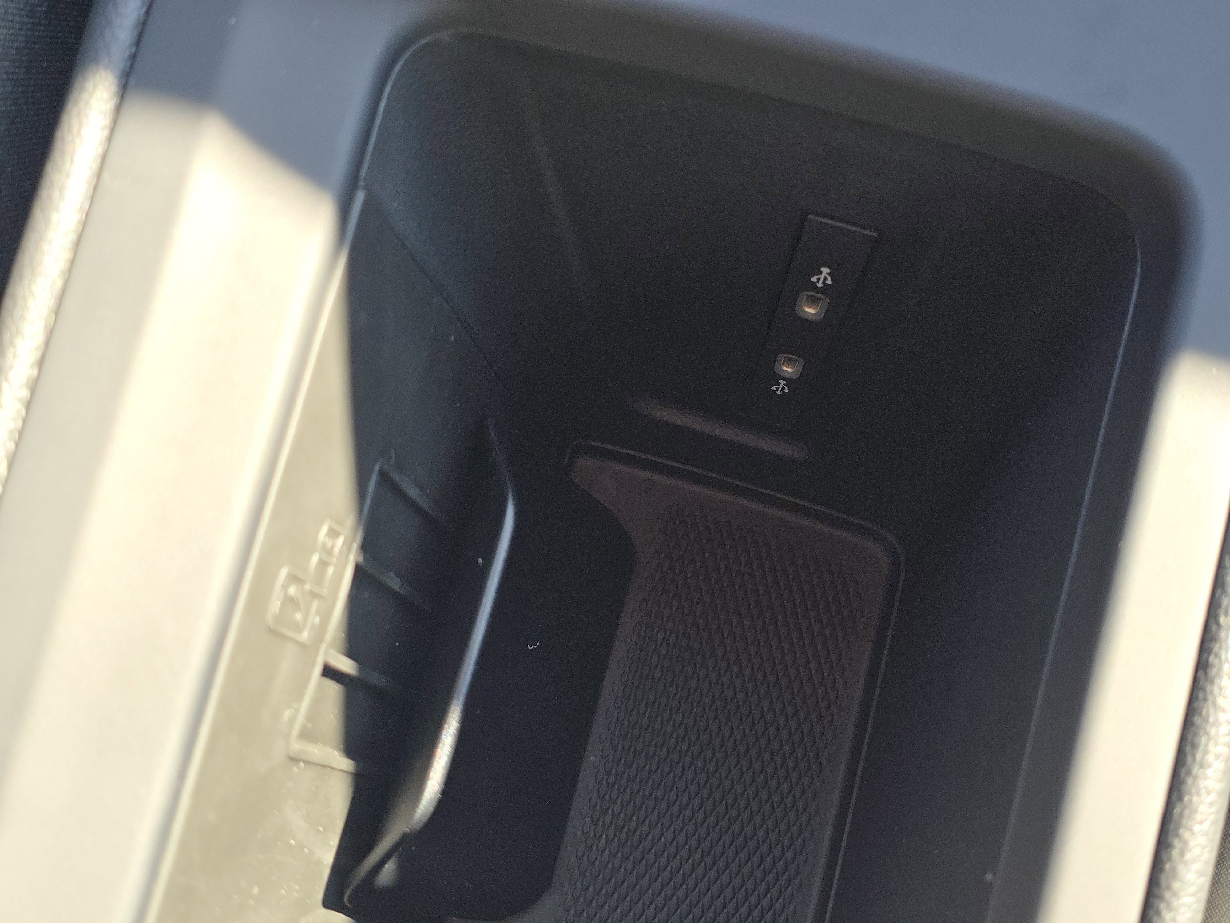 New 2026 Volkswagen Tiguan SE R-Line image 24