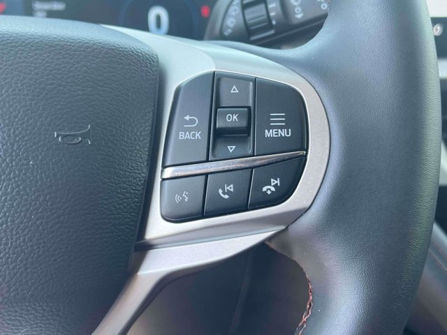 Used 2026 Ford Explorer Active AWD/4WD image 27