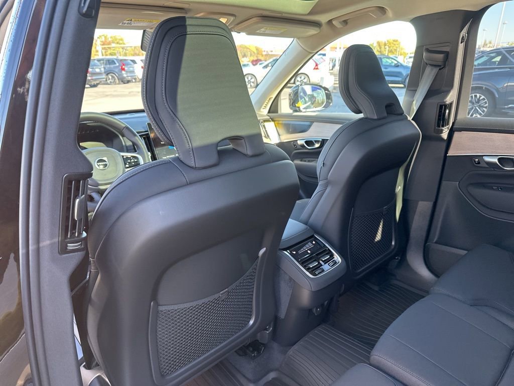 New 2026 Volvo XC90 B6 Plus w/ Protection Package Premier image 36