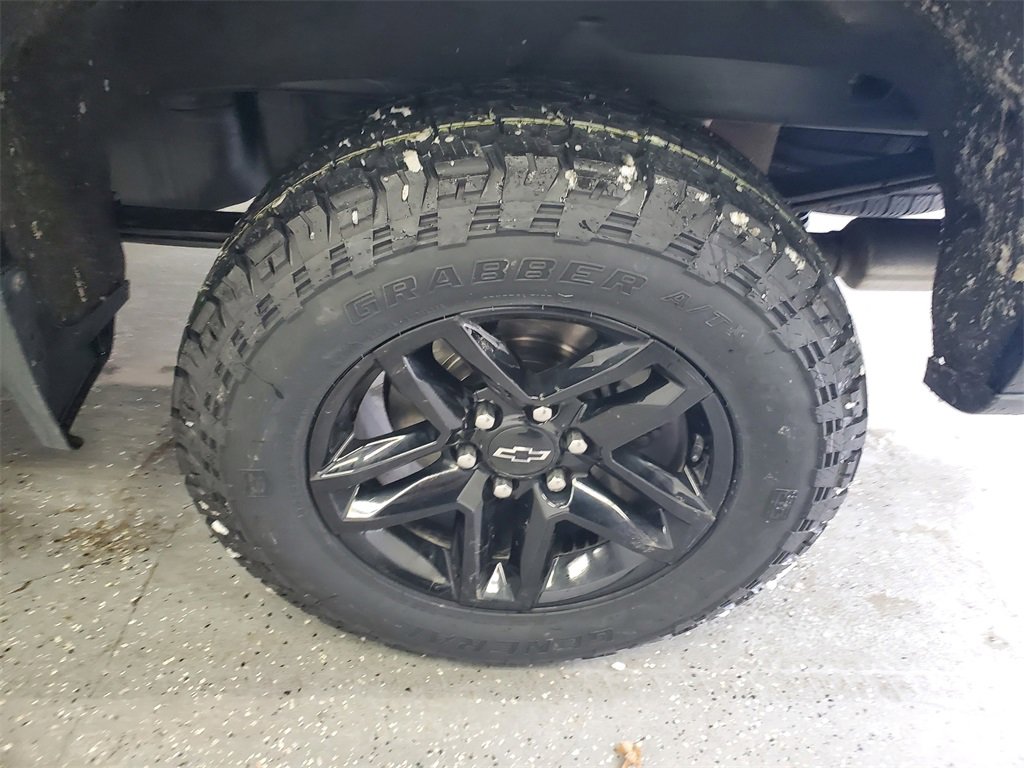 Used 2020 Chevrolet Silverado 1500 LT Trail Boss w/ Midnight Edition image 34