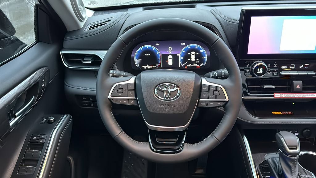 New 2026 Toyota Highlander Platinum AWD/4WD image 25