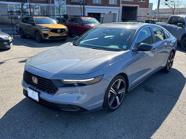 Used 2023 Honda Accord Sport image 1