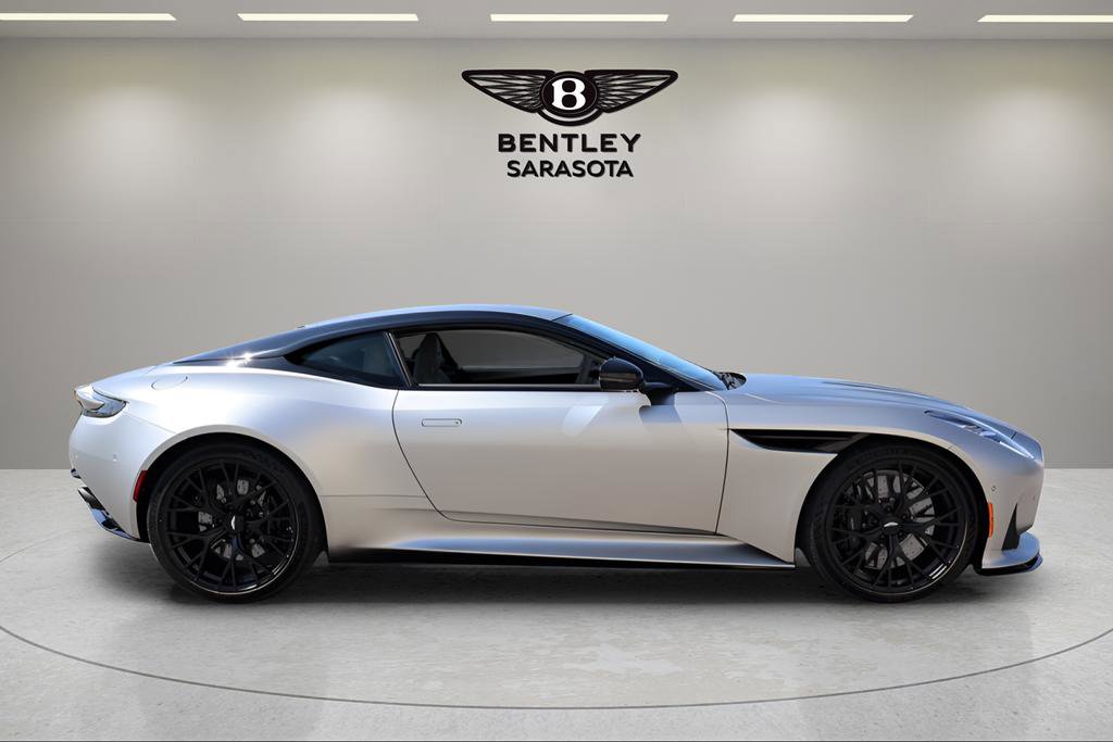 Used 2025 Aston Martin DB12 Coupe image 4