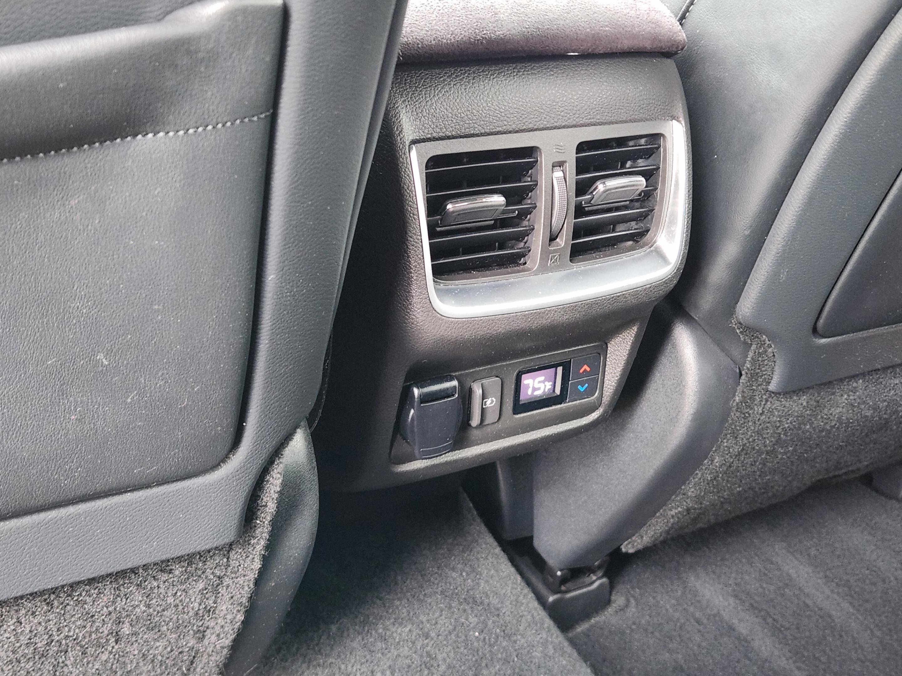 Used 2019 INFINITI QX50 Essential w/ Sensory Package FWD image 28