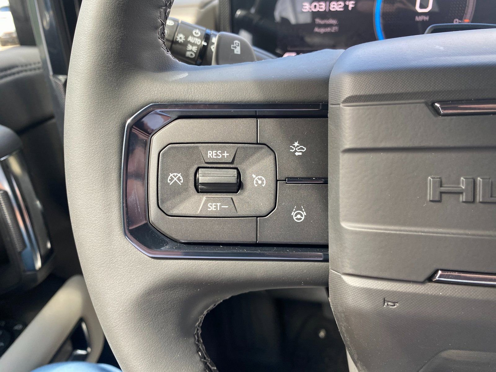 New 2026 GMC Hummer EV SUV image 17