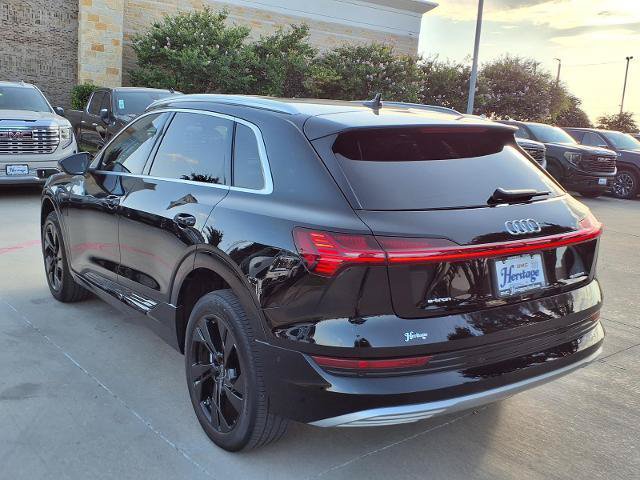 Used 2022 Audi e-tron Premium Plus AWD/4WD image 26