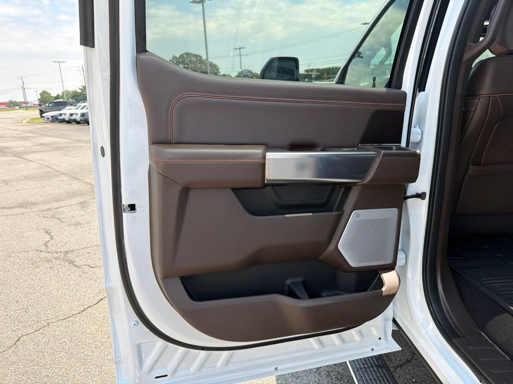 New 2026 Ford F350 King Ranch w/ Chrome Package AWD/4WD image 15