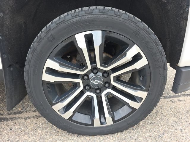 Used 2017 Chevrolet Silverado 1500 High Country AWD/4WD image 4
