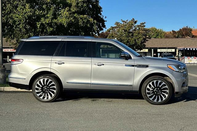 Used 2024 Lincoln Navigator Black Label image 7