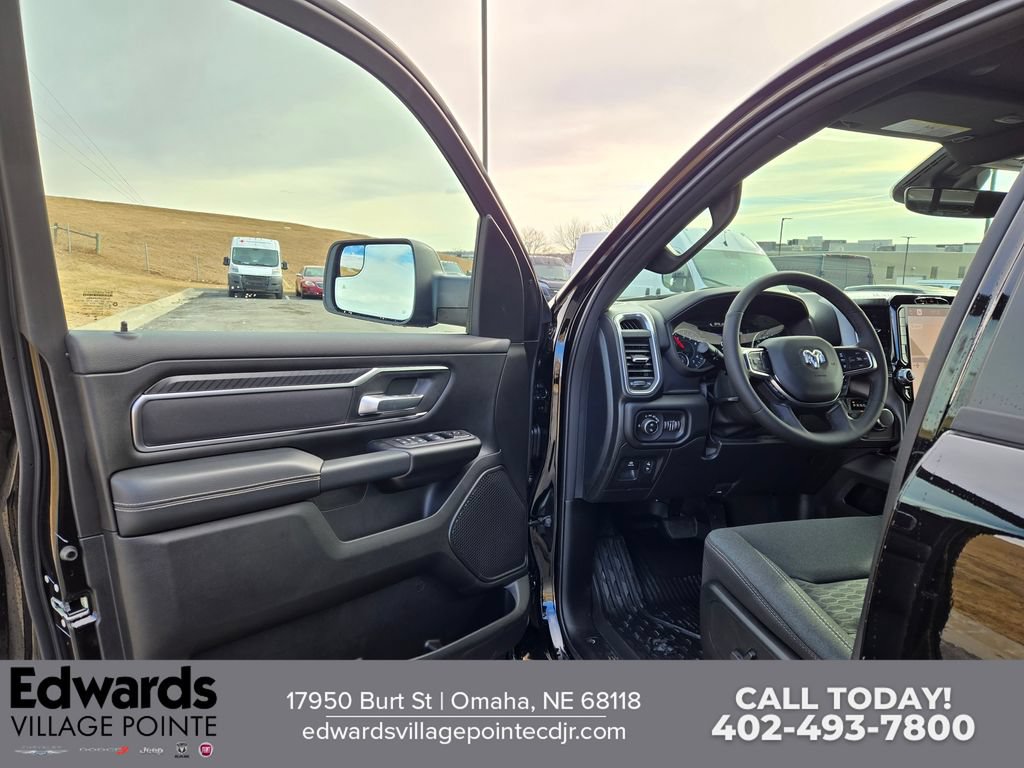 New 2026 RAM 1500 Big Horn AWD/4WD image 9