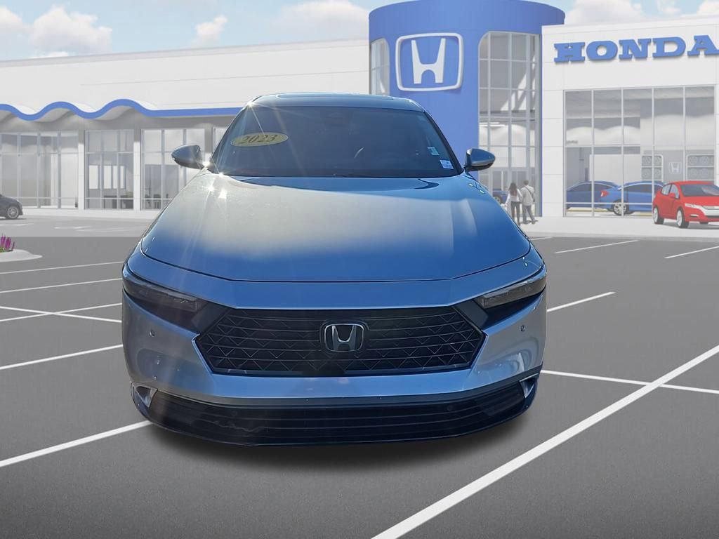 Used 2023 Honda Accord Touring image 2