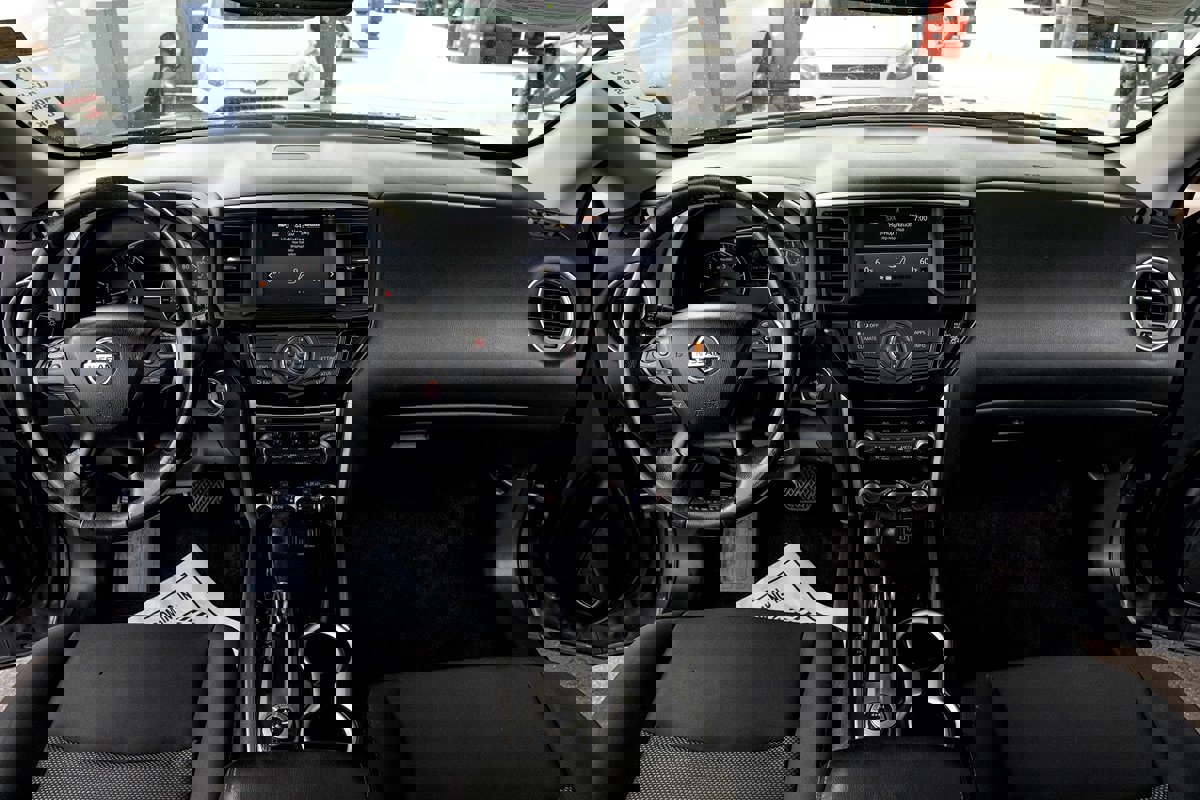 Used 2019 Nissan Pathfinder SV image 20