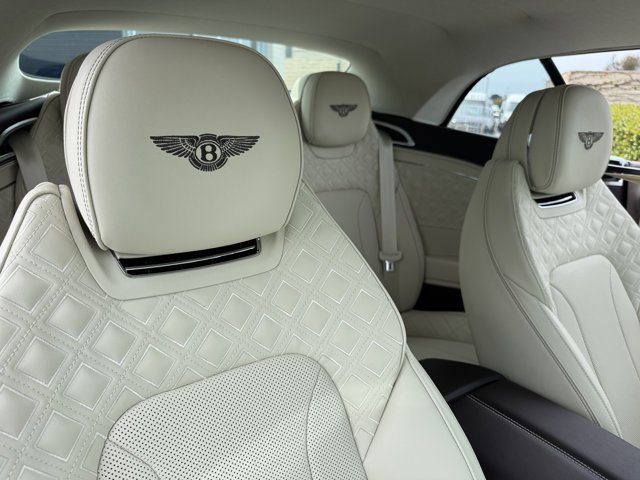 Used 2022 Bentley Continental GT image 12