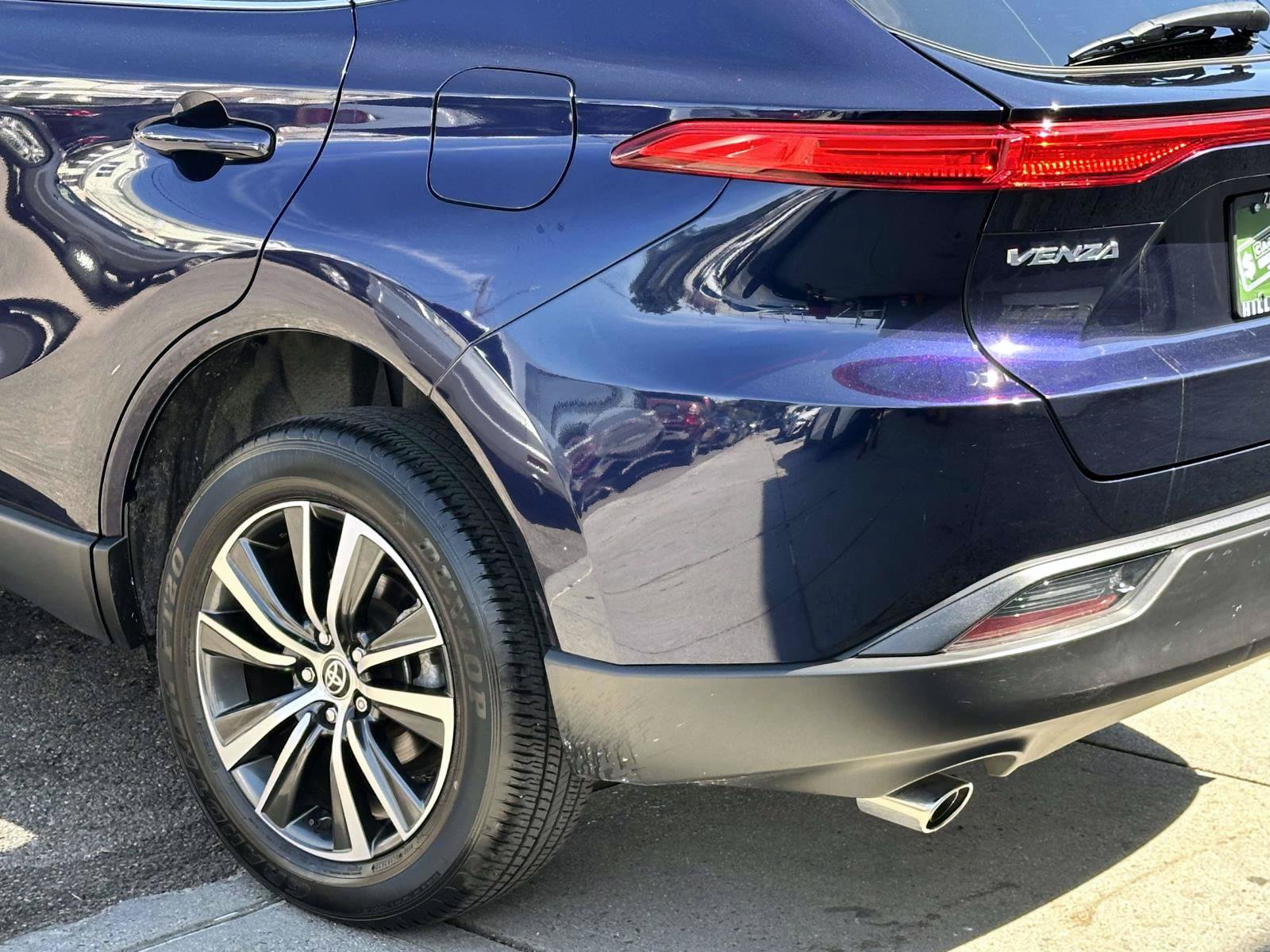 Certified 2023 Toyota Venza LE AWD/4WD image 8