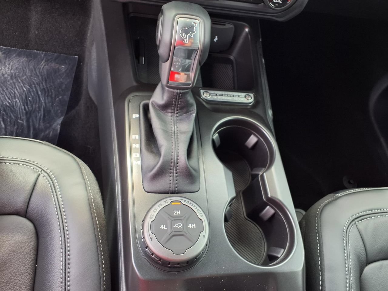 New 2026 Ford Bronco Outer Banks AWD/4WD image 14