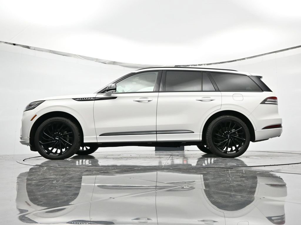 New 2025 Lincoln Aviator Reserve w/ Equipment Group 201A image 42