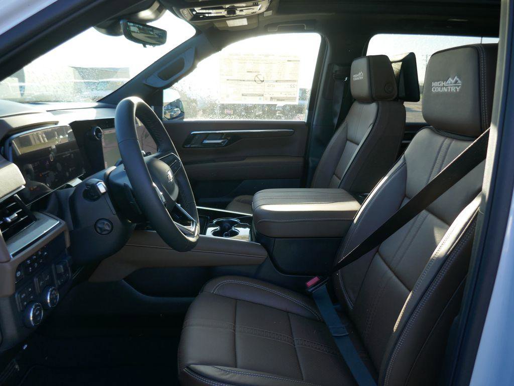 New 2026 Chevrolet Suburban High Country image 15
