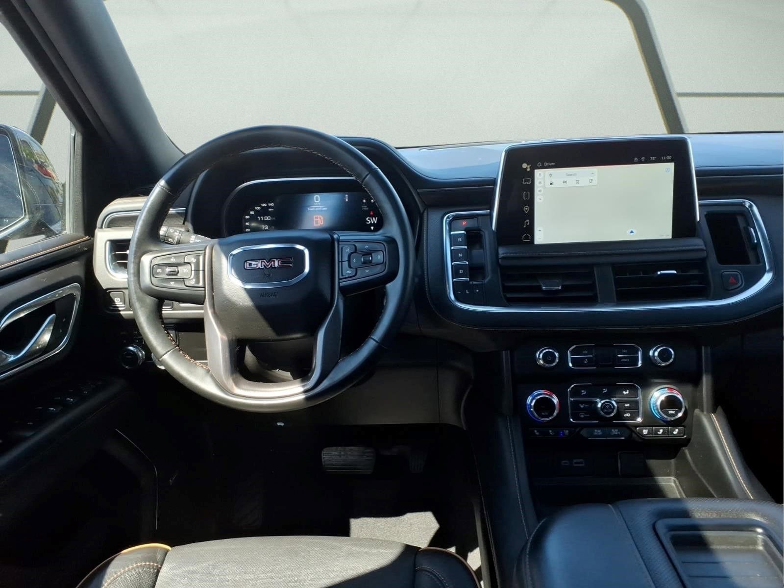 Used 2023 GMC Yukon AT4 AWD/4WD image 10