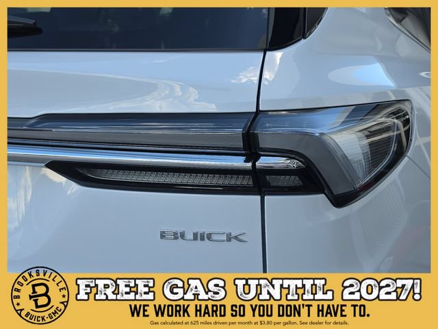New 2027 Buick Enclave Avenir w/ LPO, Floor Liner Package FWD image 8