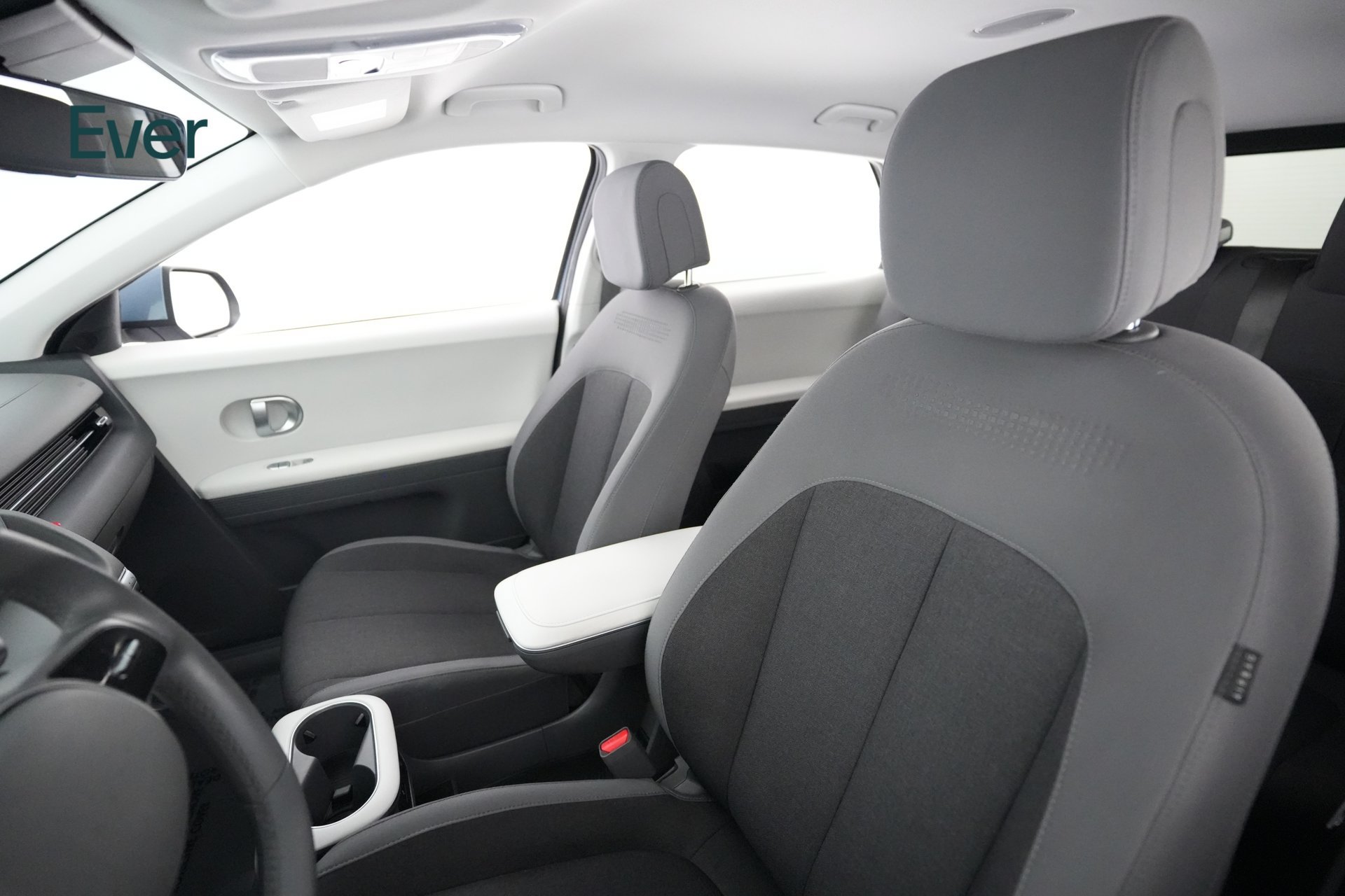Used 2024 Hyundai Ioniq 5 SEL RWD image 4