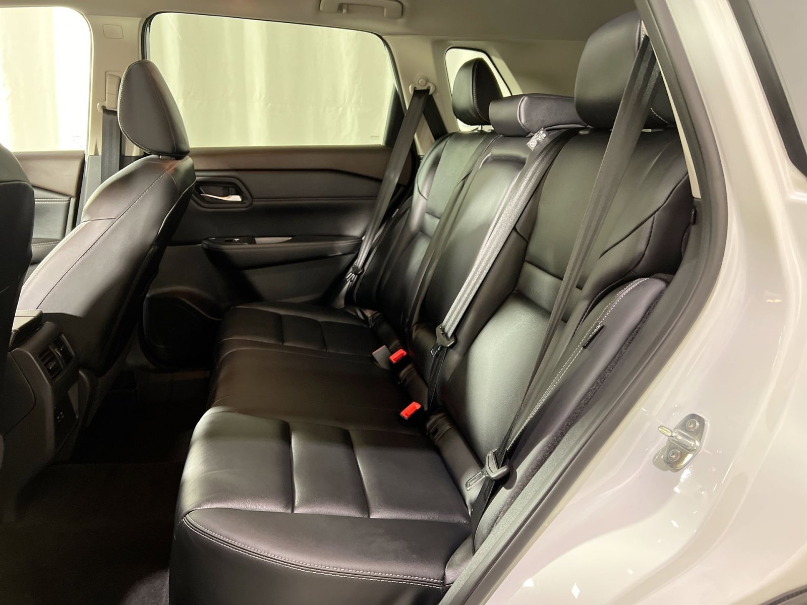 Used 2023 Nissan Rogue SL image 25