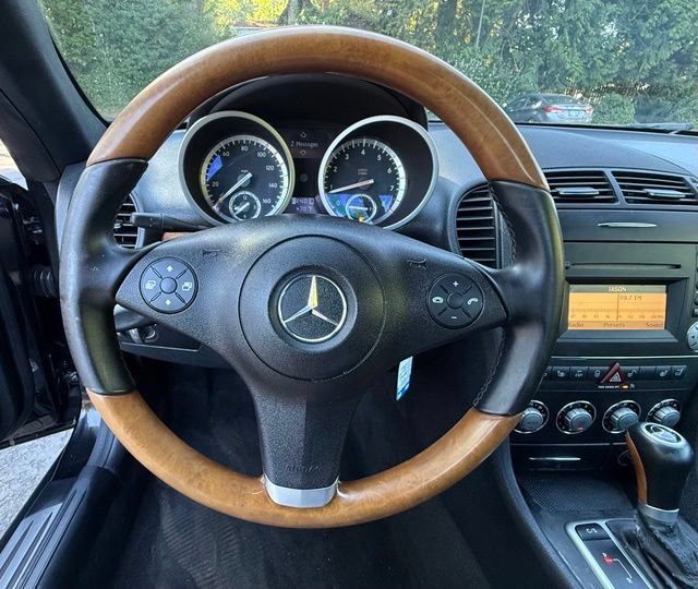 Used 2010 Mercedes-Benz SLK 350 image 20
