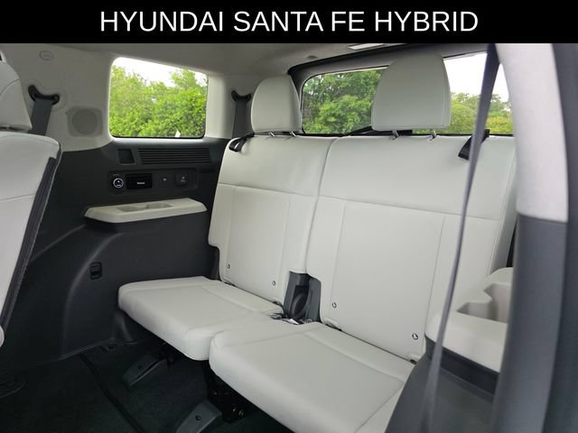 Used 2025 Hyundai Santa Fe Calligraphy AWD/4WD image 18