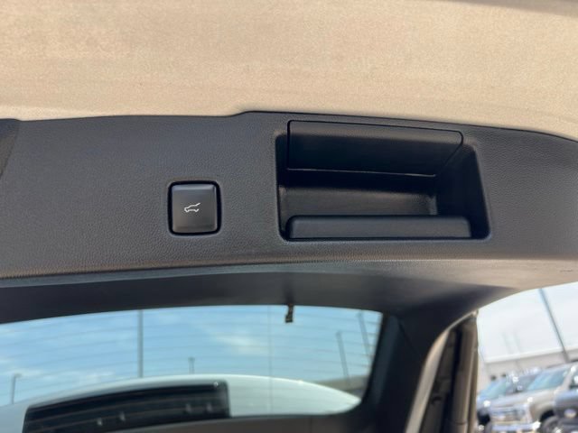 Used 2022 Ford Escape SE w/ SE Sport Appearance Package FWD image 21