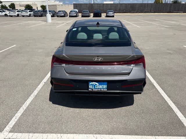 Used 2024 Hyundai Elantra Limited FWD image 4