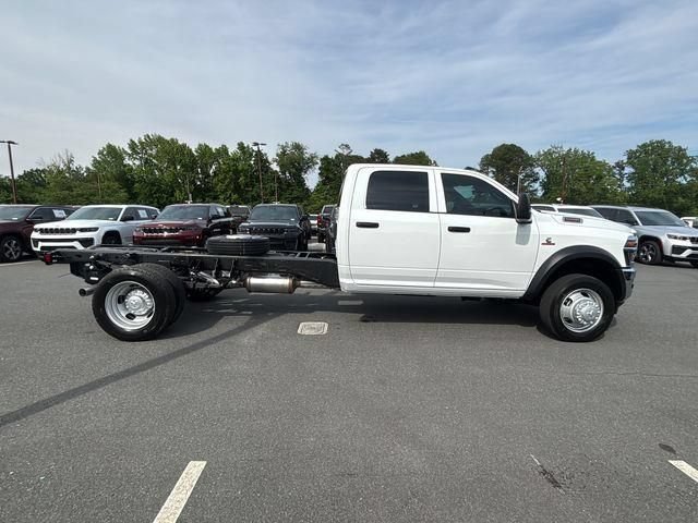 New 2026 RAM 5500 Tradesman AWD/4WD image 8