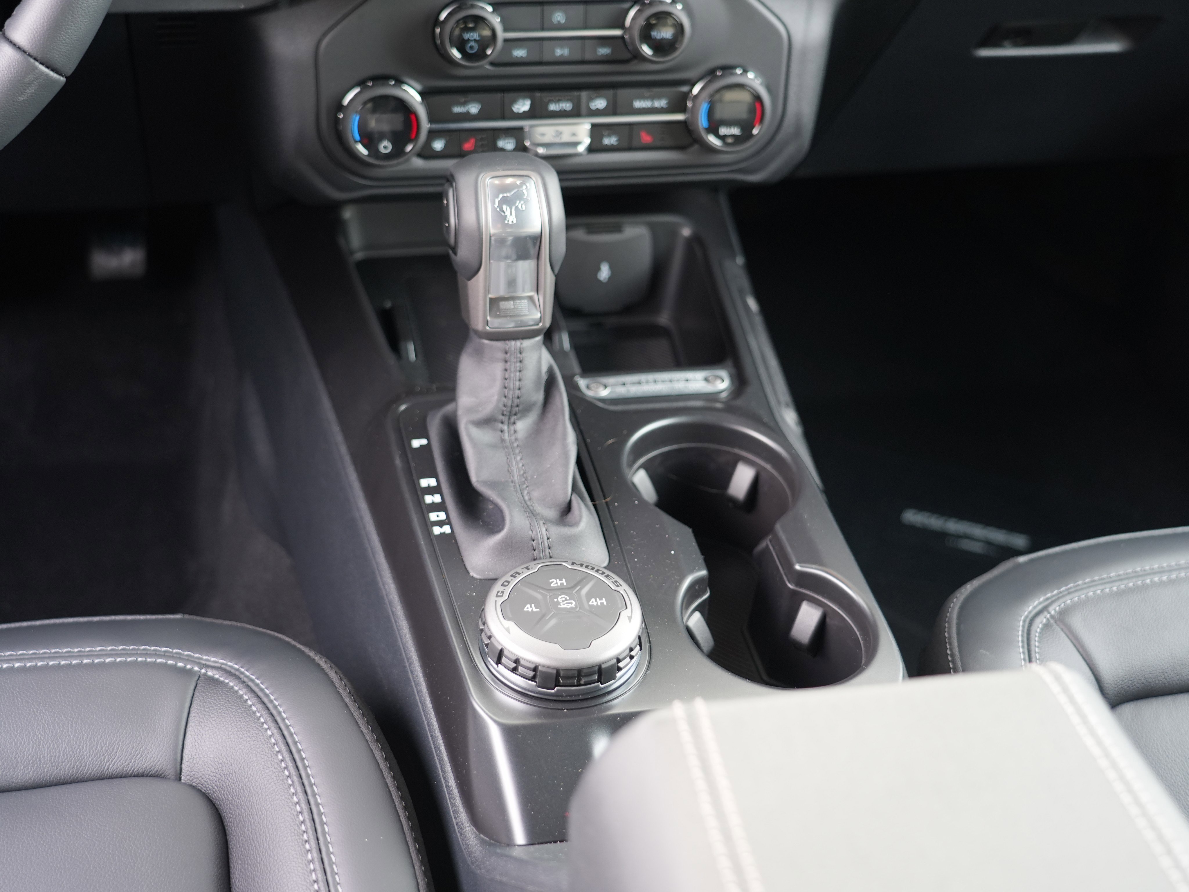 New 2025 Ford Bronco Outer Banks w/ Black Appearance Package image 22