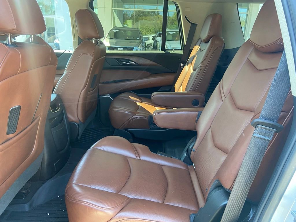 Used 2019 Cadillac Escalade Premium Luxury AWD/4WD image 11